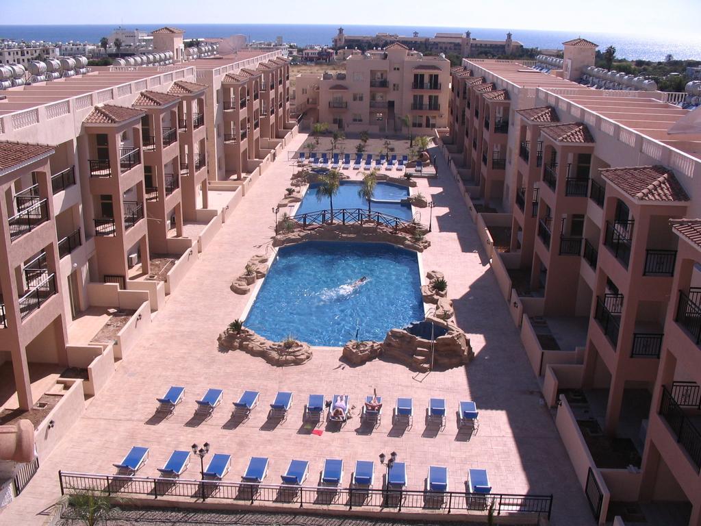 Royal Seacrest Apartments Aphrodite Hills Εξωτερικό φωτογραφία