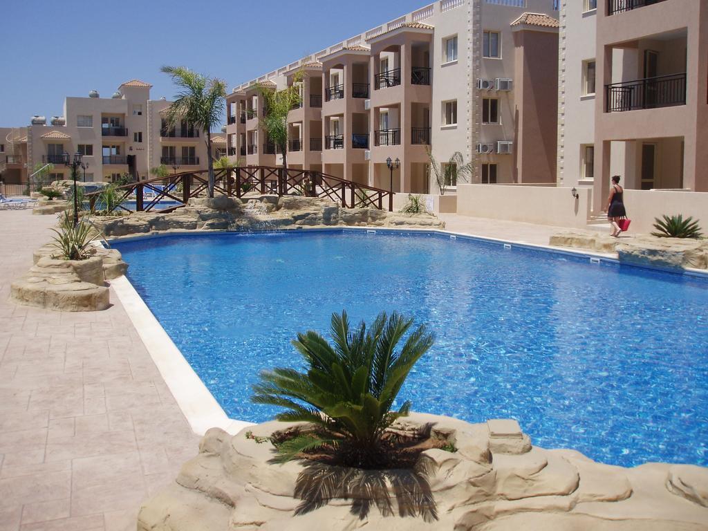 Royal Seacrest Apartments Aphrodite Hills Εξωτερικό φωτογραφία