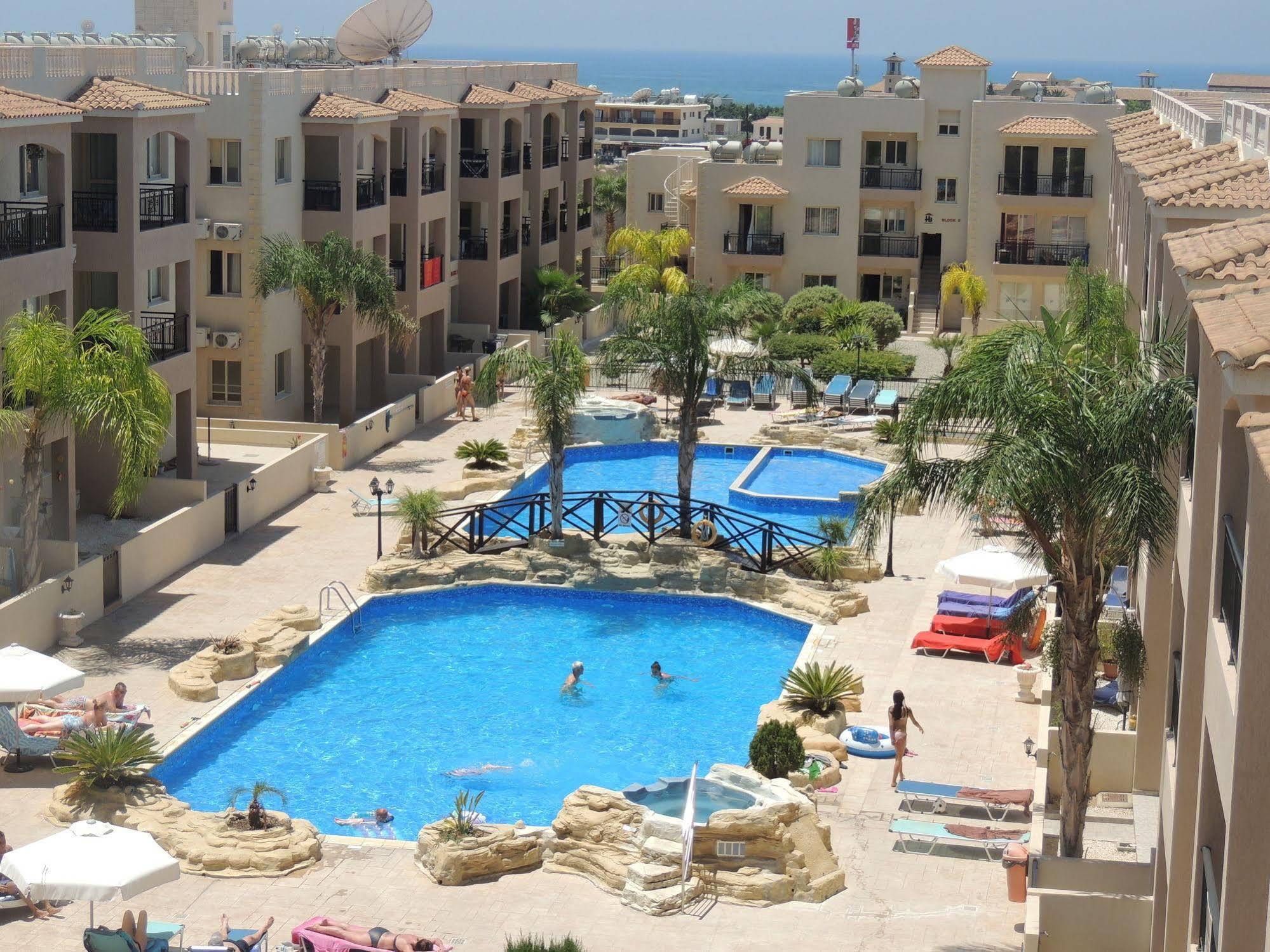 Royal Seacrest Apartments Aphrodite Hills Εξωτερικό φωτογραφία