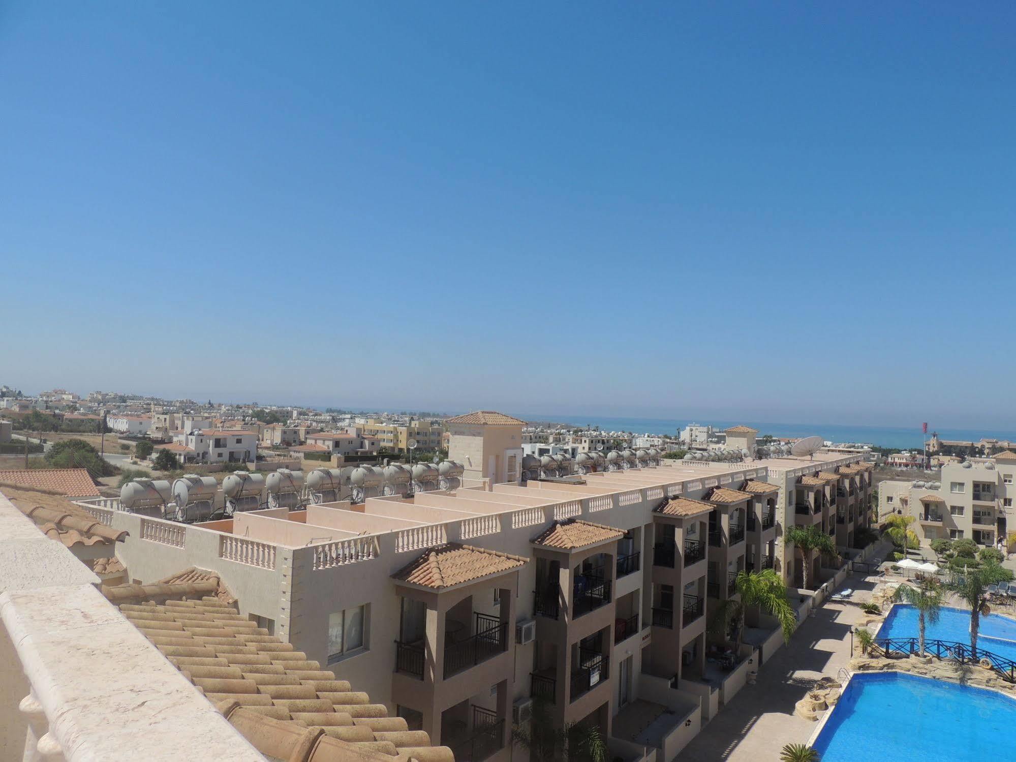 Royal Seacrest Apartments Aphrodite Hills Εξωτερικό φωτογραφία