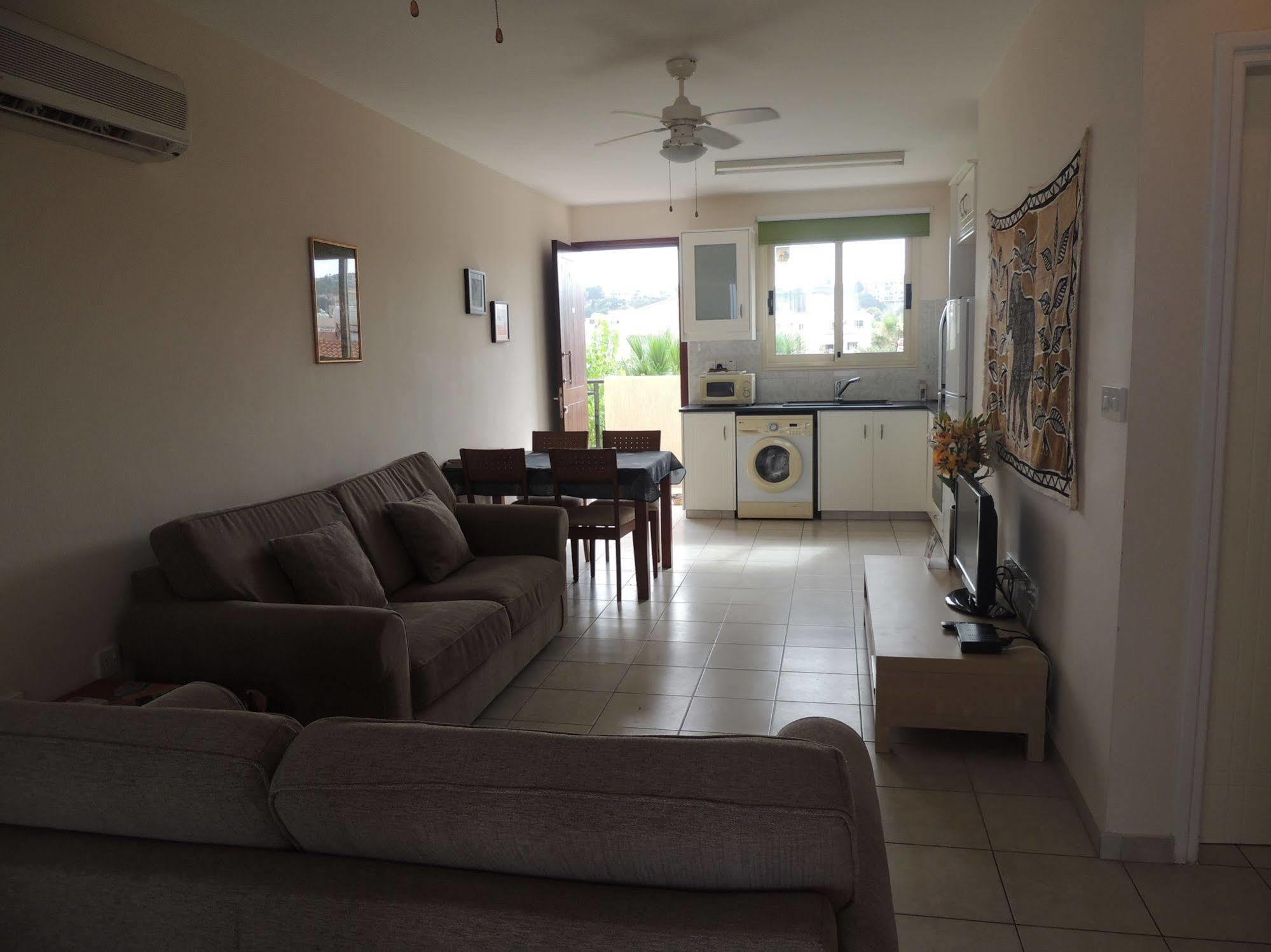 Royal Seacrest Apartments Aphrodite Hills Εξωτερικό φωτογραφία