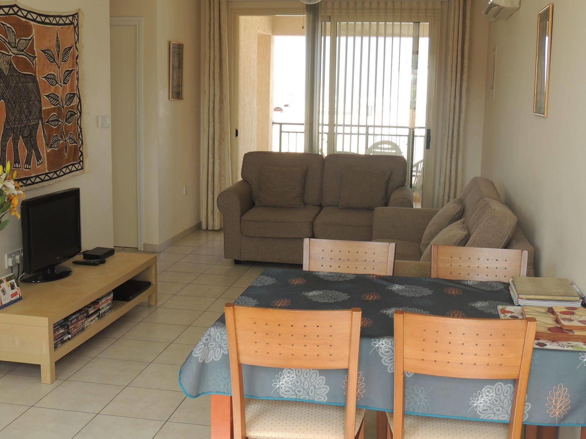 Royal Seacrest Apartments Aphrodite Hills Εξωτερικό φωτογραφία